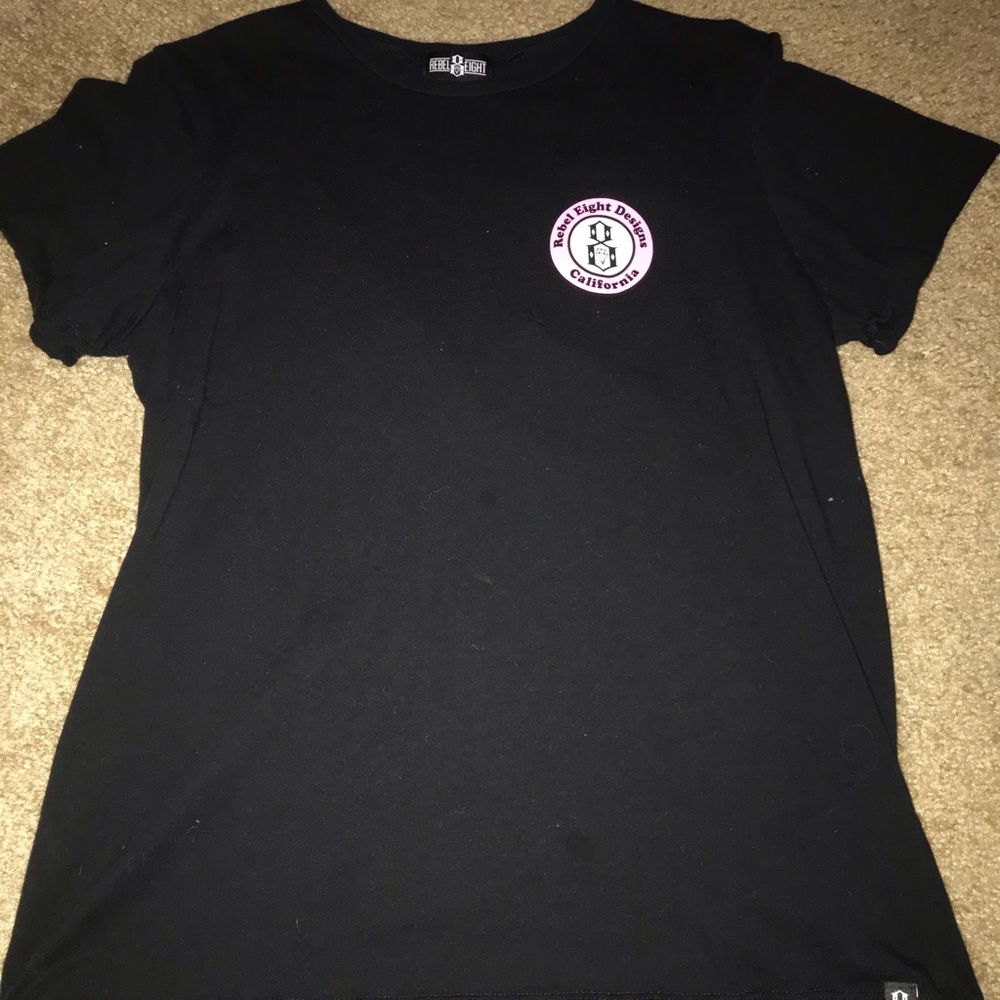 Rebel Eight black tee size L